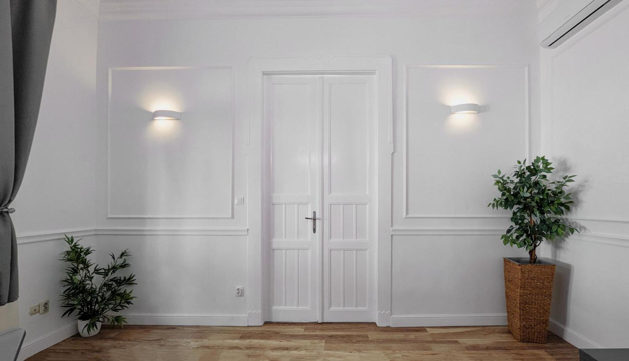 3 Room Apartment In The Beautiful Street Budapest Esterno foto
