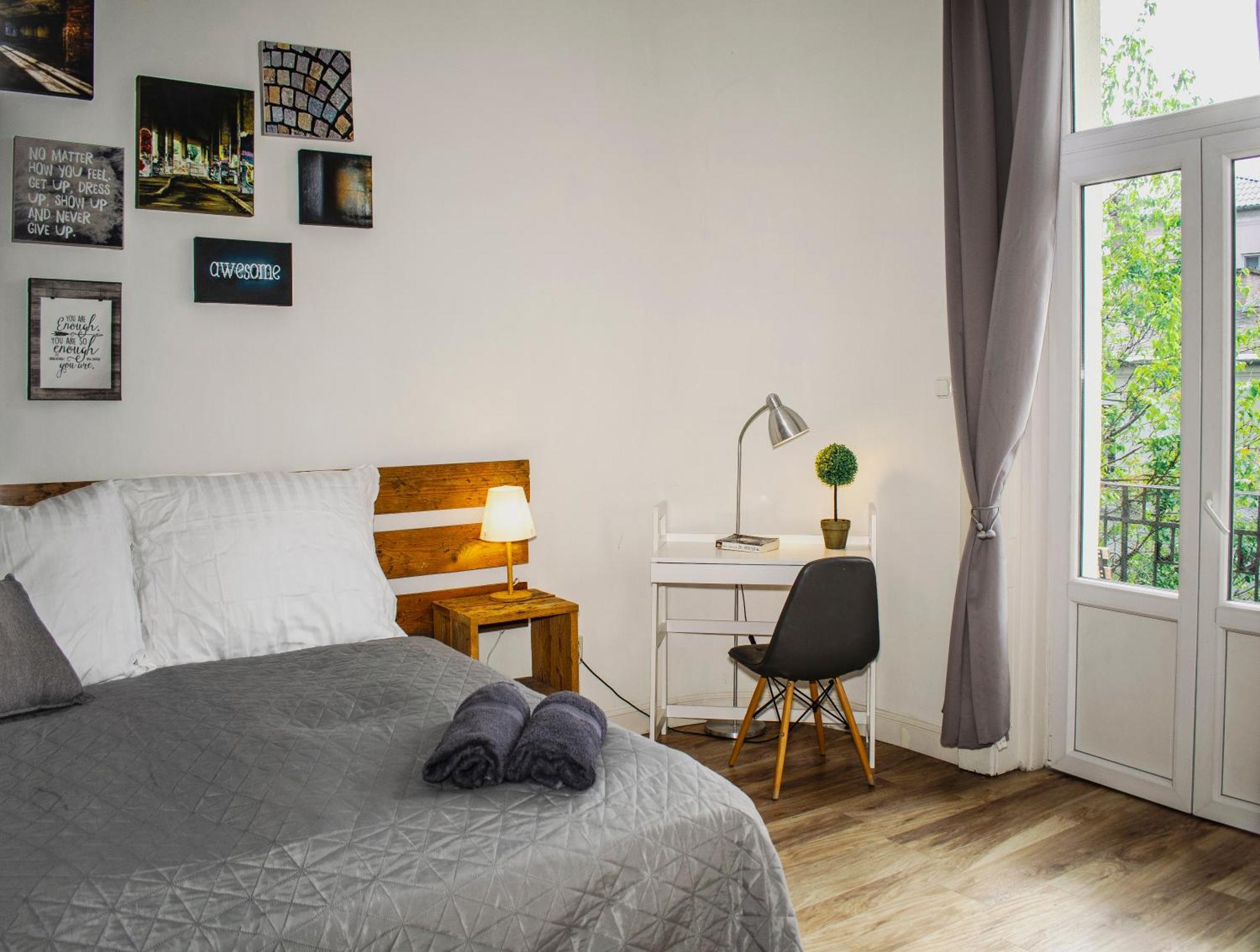 3 Room Apartment In The Beautiful Street Budapest Esterno foto